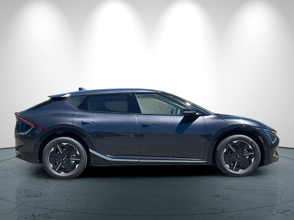 New 2026 Kia EV6 WIND AWD SUV