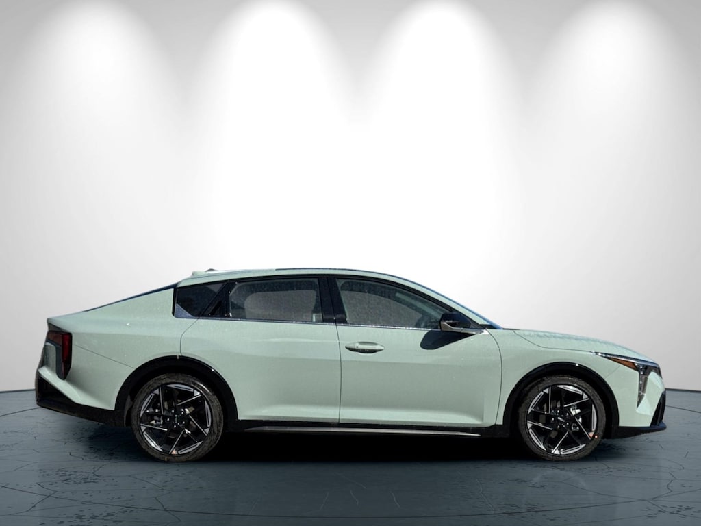 New 2025 Kia K4 GT-Line Sedan