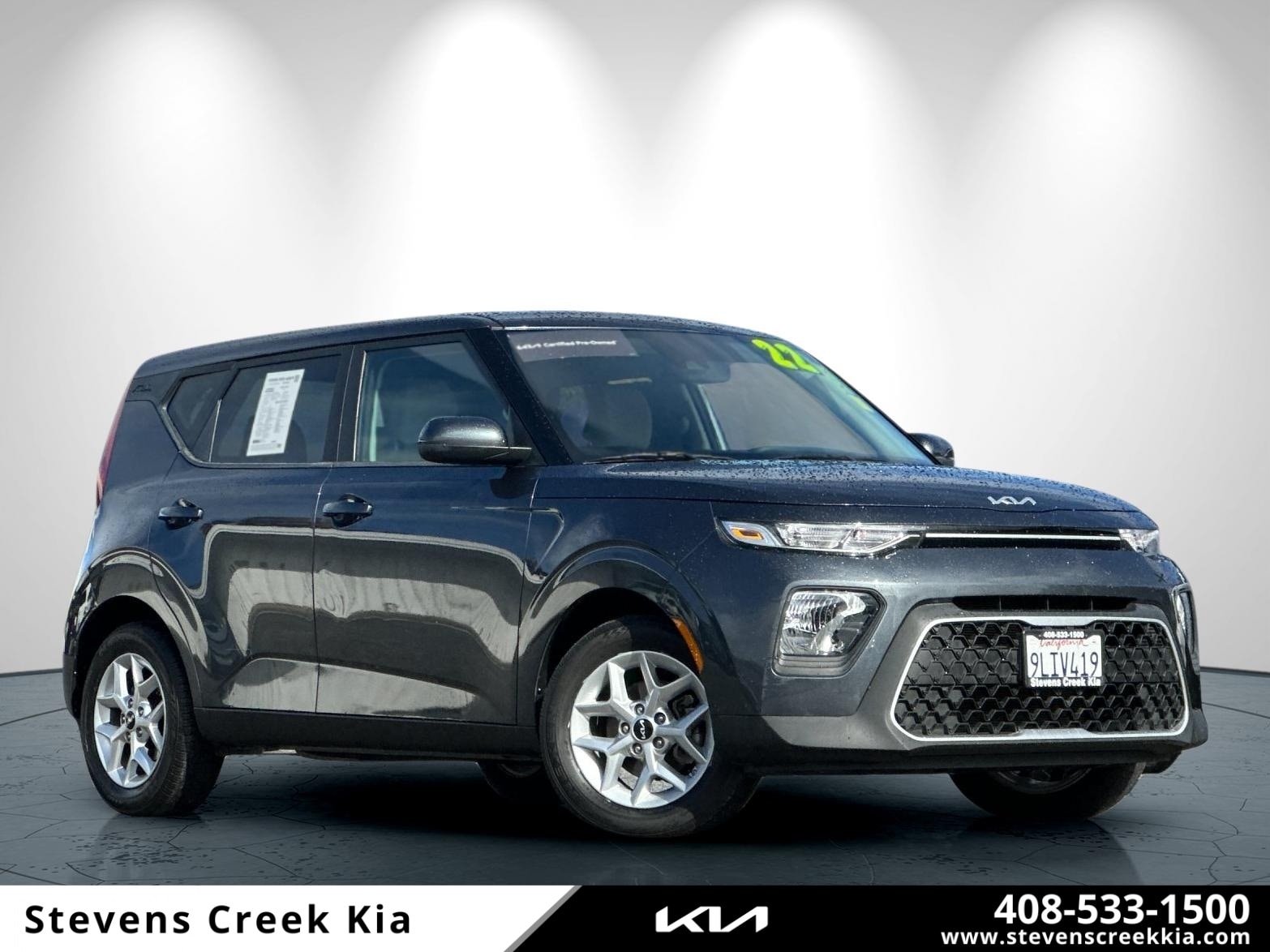2022 Kia Soul LX's photo