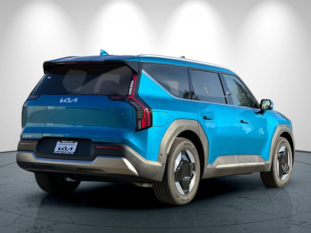 New 2026 Kia EV9 Wind SUV