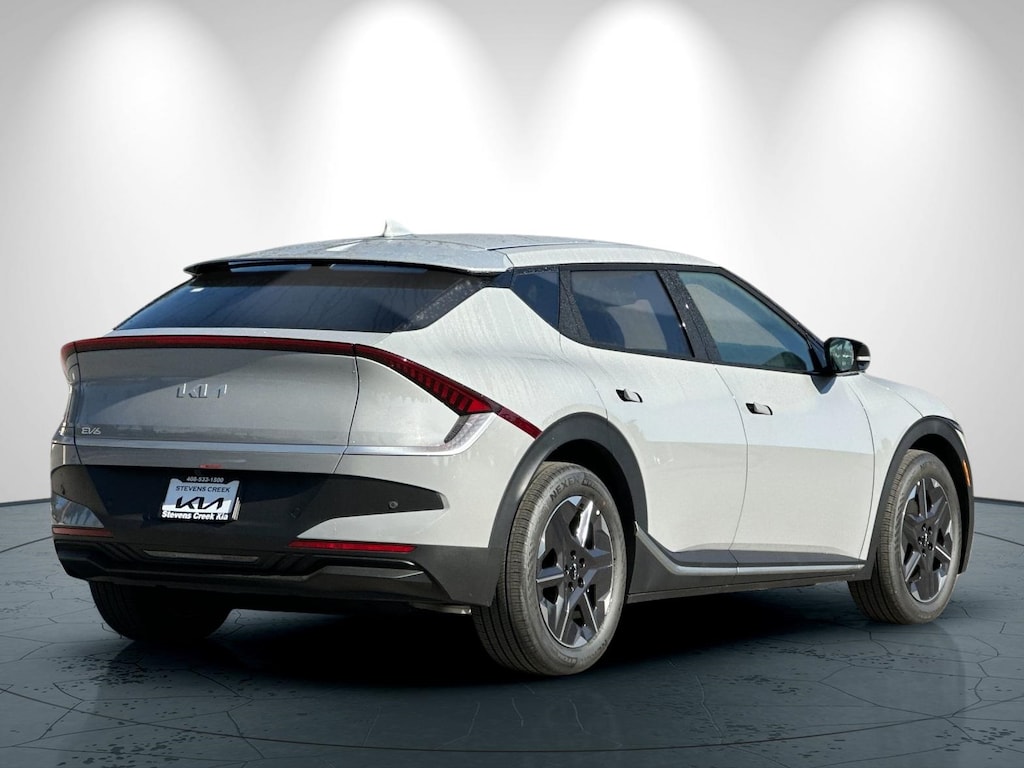 New 2025 Kia EV6 Light SUV