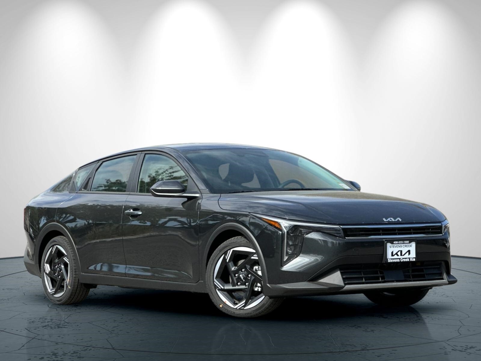 2025 Kia K4 EX photo 2