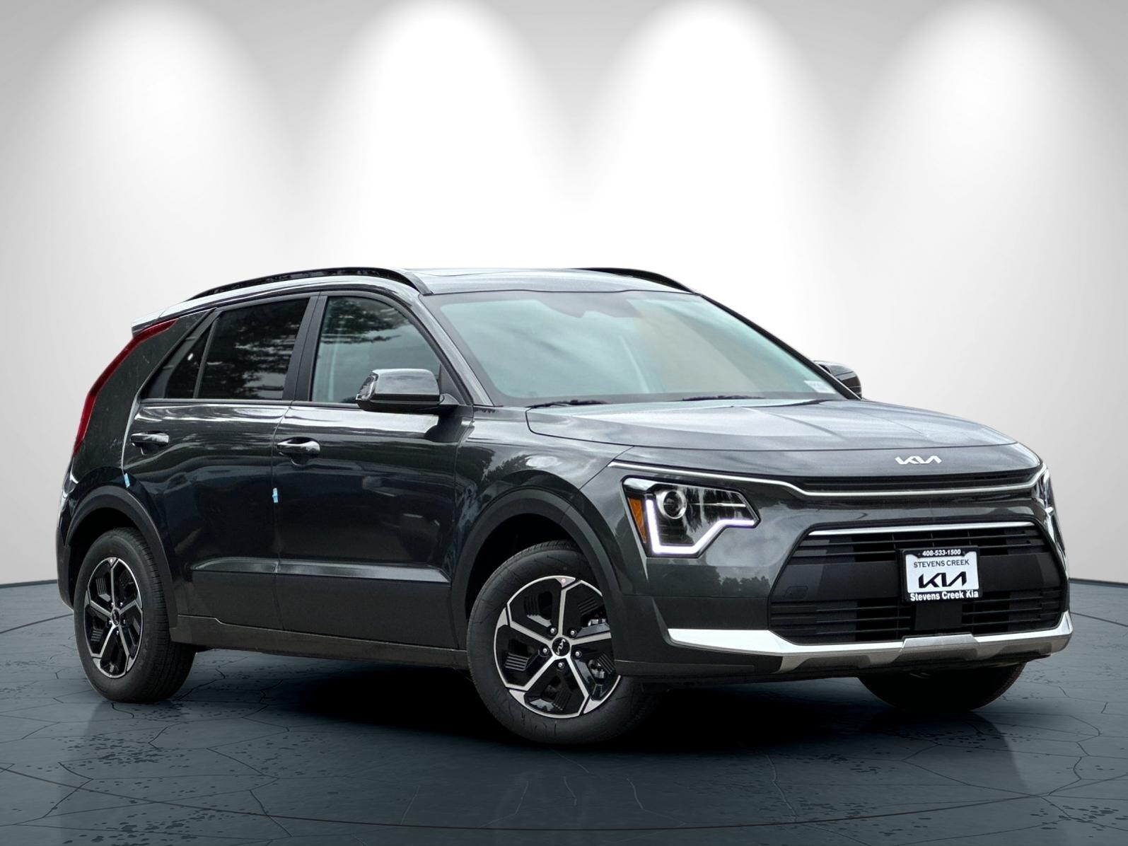 2026 Kia Niro EX Premium photo 2