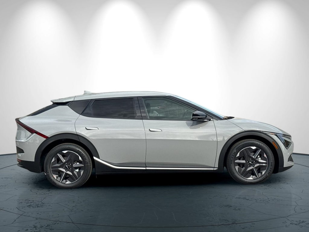 New 2025 Kia EV6 Light Long Range SUV