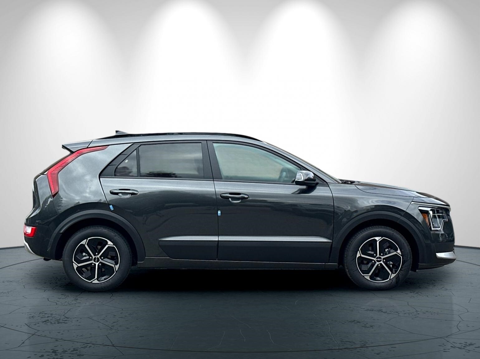 2026 Kia Niro EX Premium photo 3