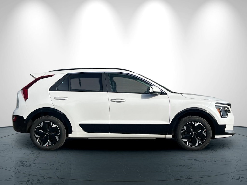 New 2026 Kia Niro EV Wave SUV