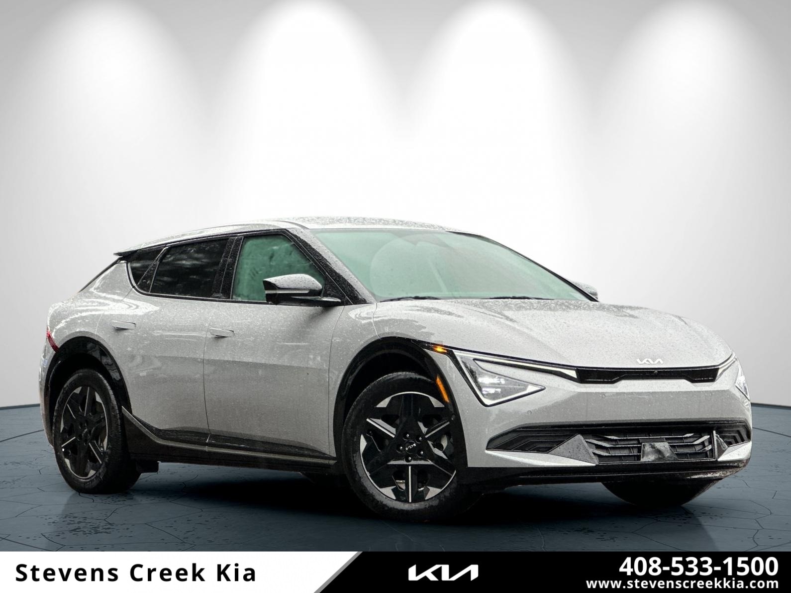 2025 Kia EV6 Wind's photo