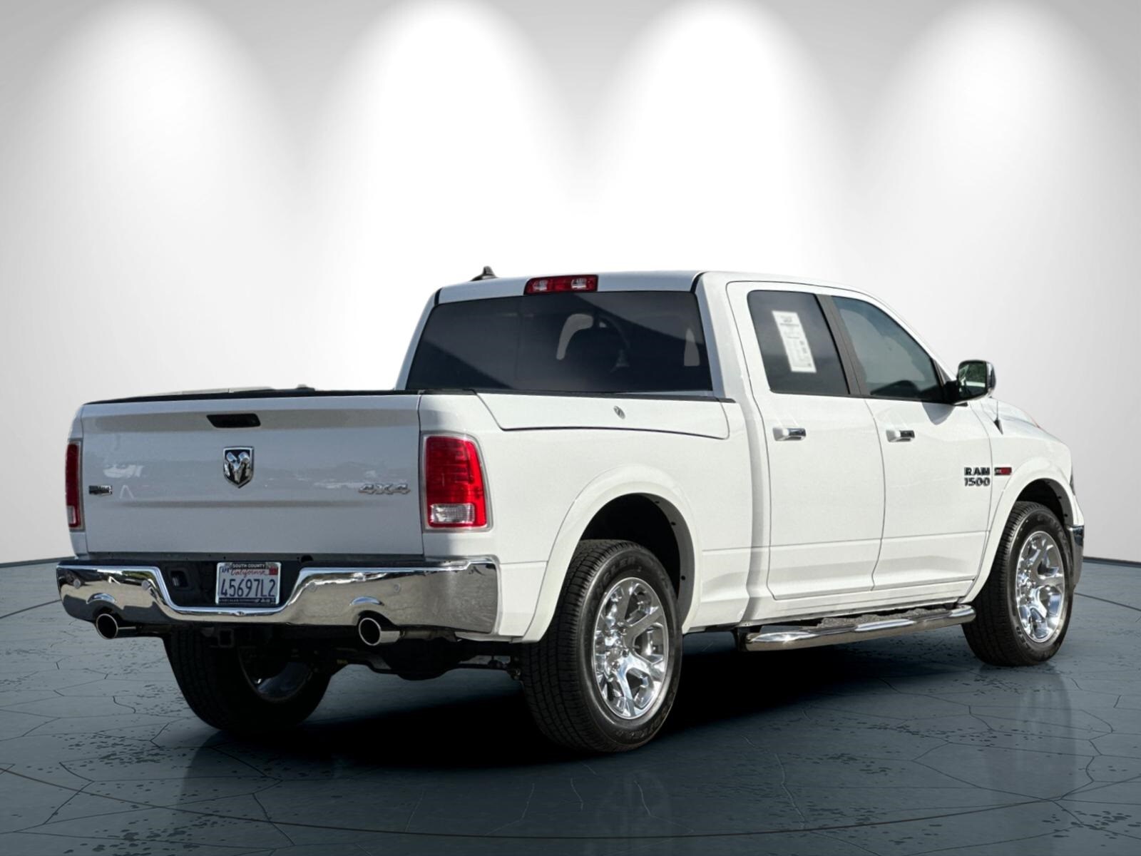 2018 Ram 1500 Laramie photo 4