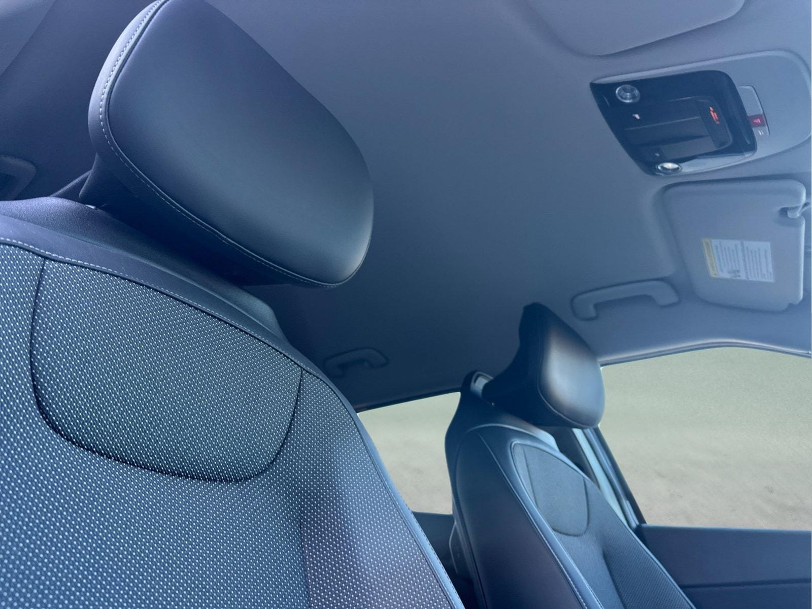 2025 Kia EV6 Light L/R - Photo 17