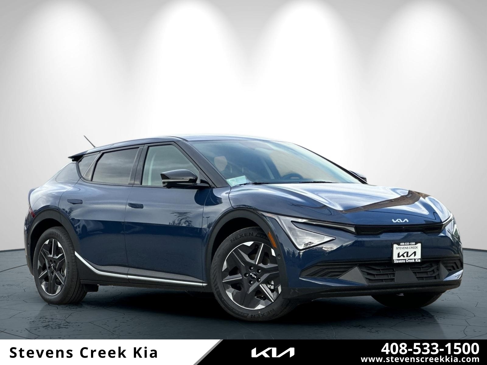 2025 Kia EV6 Light L/R's photo