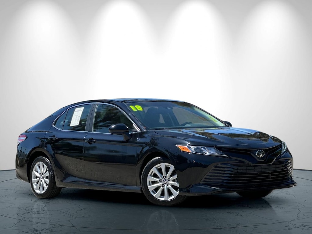 Used 2018 Toyota Camry LE Sedan