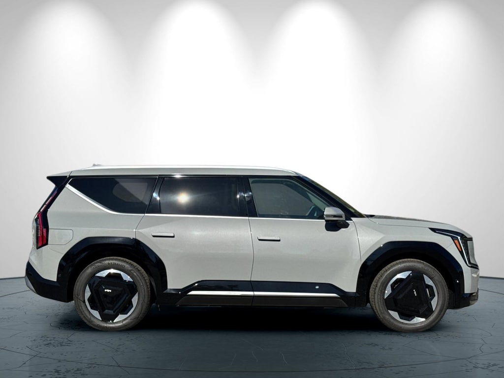 New 2026 Kia EV9 Land SUV