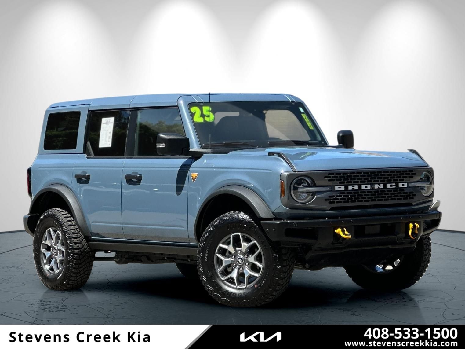 2025 Ford Bronco Badlands 4x4's photo