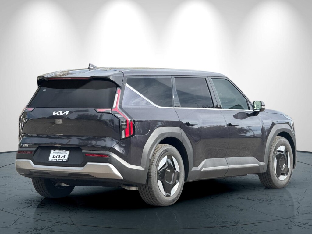 New 2026 Kia EV9 Light Long Range SUV