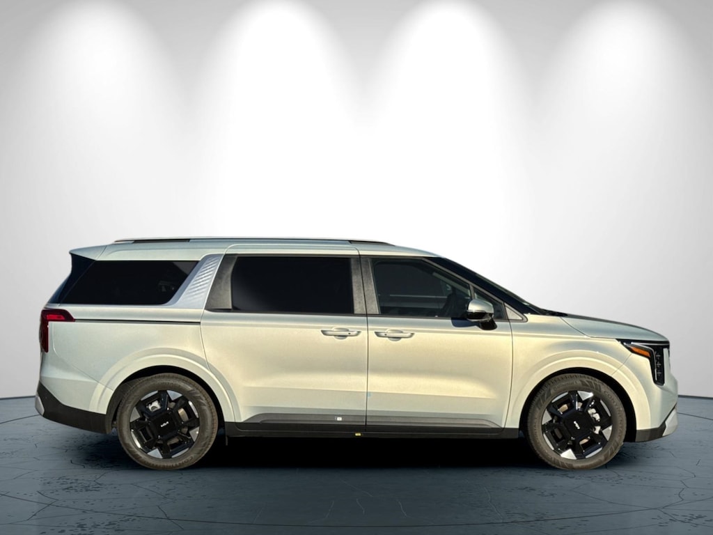 New 2026 Kia Carnival EX Minivan/Van