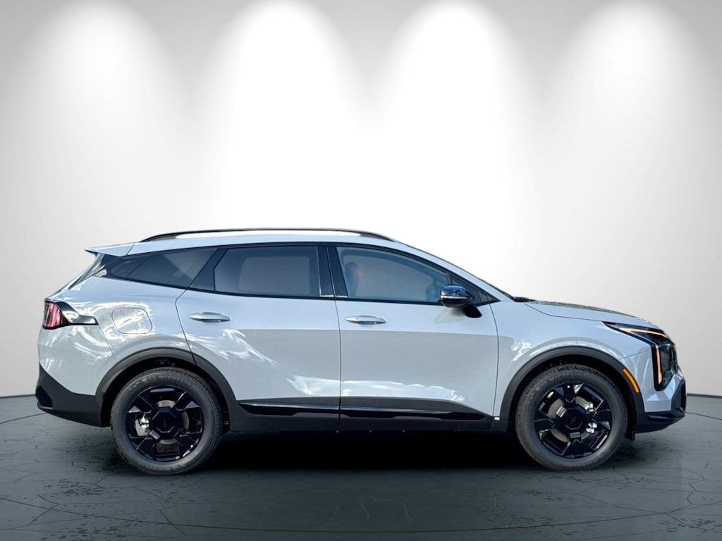 New 2026 Kia Sportage Plug-In Hybrid X-Line SUV
