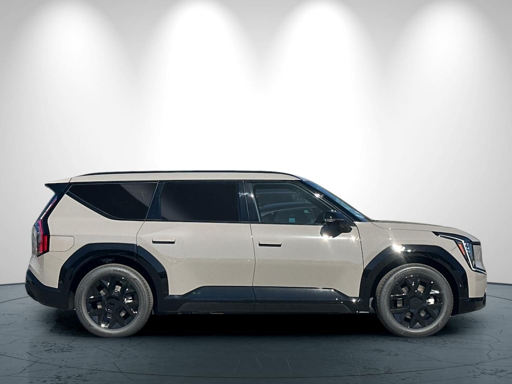 New 2026 Kia EV9 Land SUV