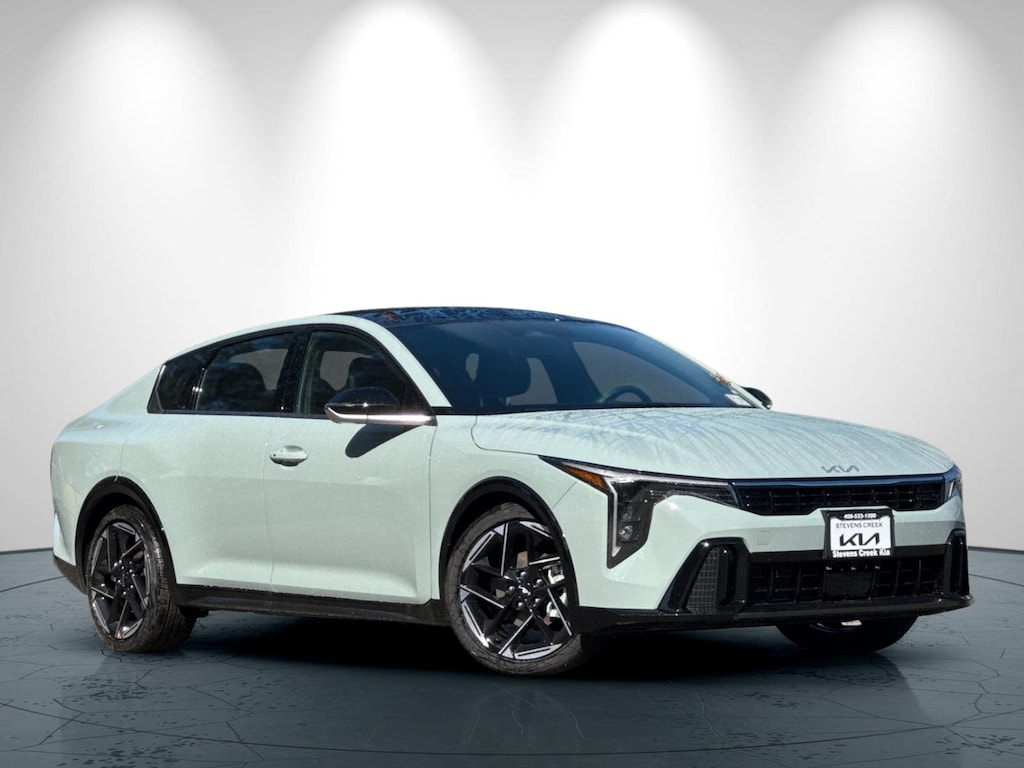 New 2025 Kia K4 GT-Line Sedan