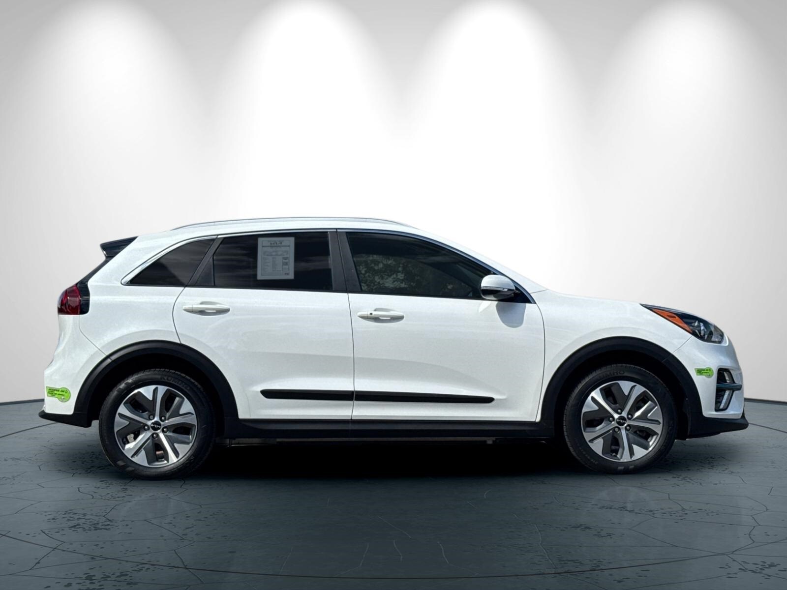 2022 Kia Niro EV S photo 3