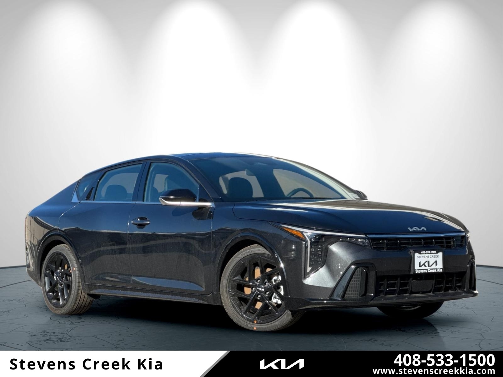 2026 Kia K4 GT-Line Turbo AT's photo