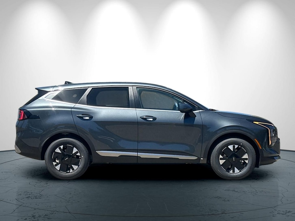 New 2026 Kia Sportage Hybrid LX SUV