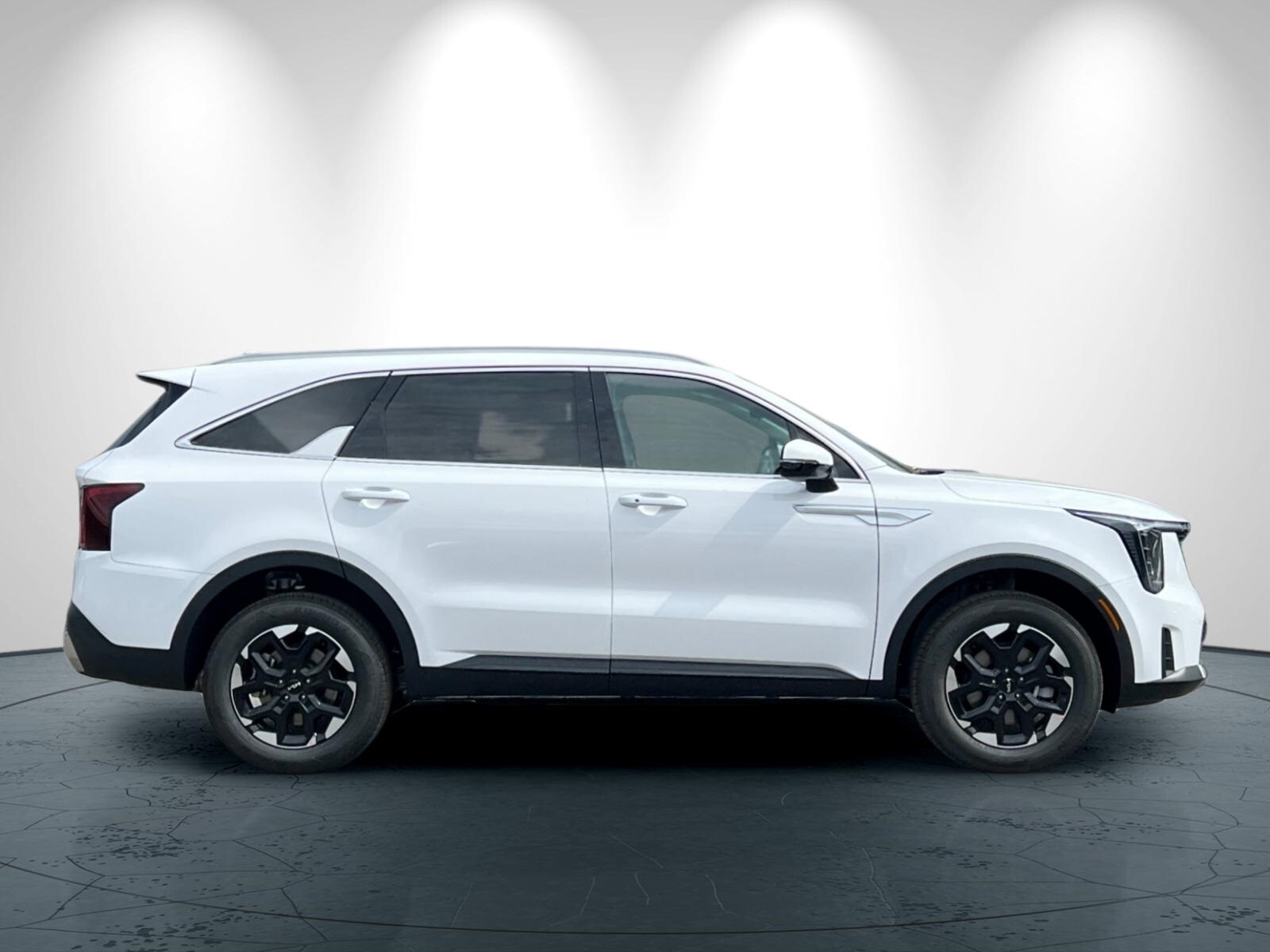 2025 Kia Sorento S photo 3