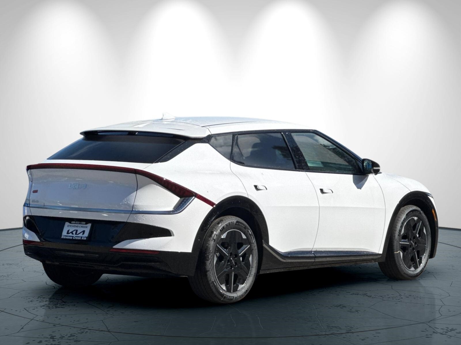 2025 Kia EV6 Wind photo 4
