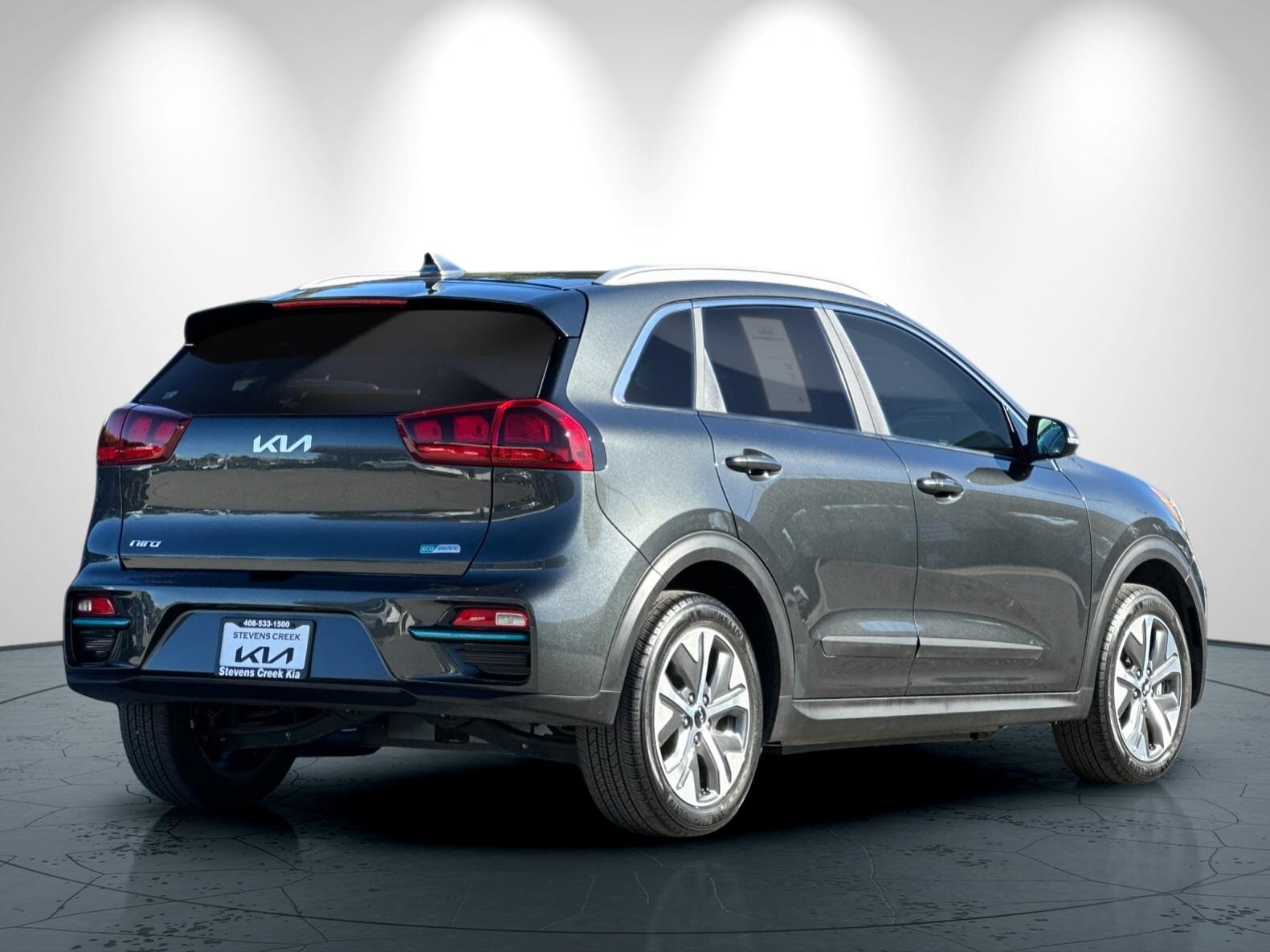2022 Kia Niro EV S photo 4