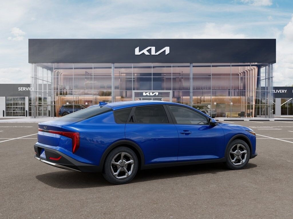 New 2026 Kia K4 LXS Sedan