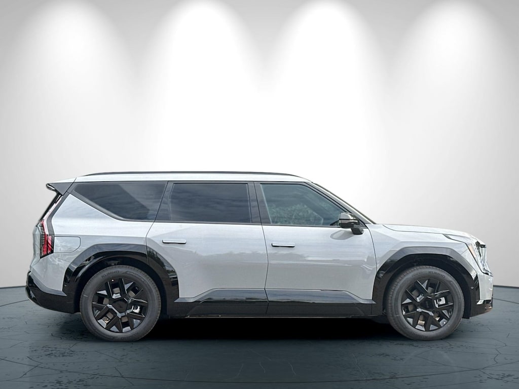 New 2026 Kia EV9 Land SUV