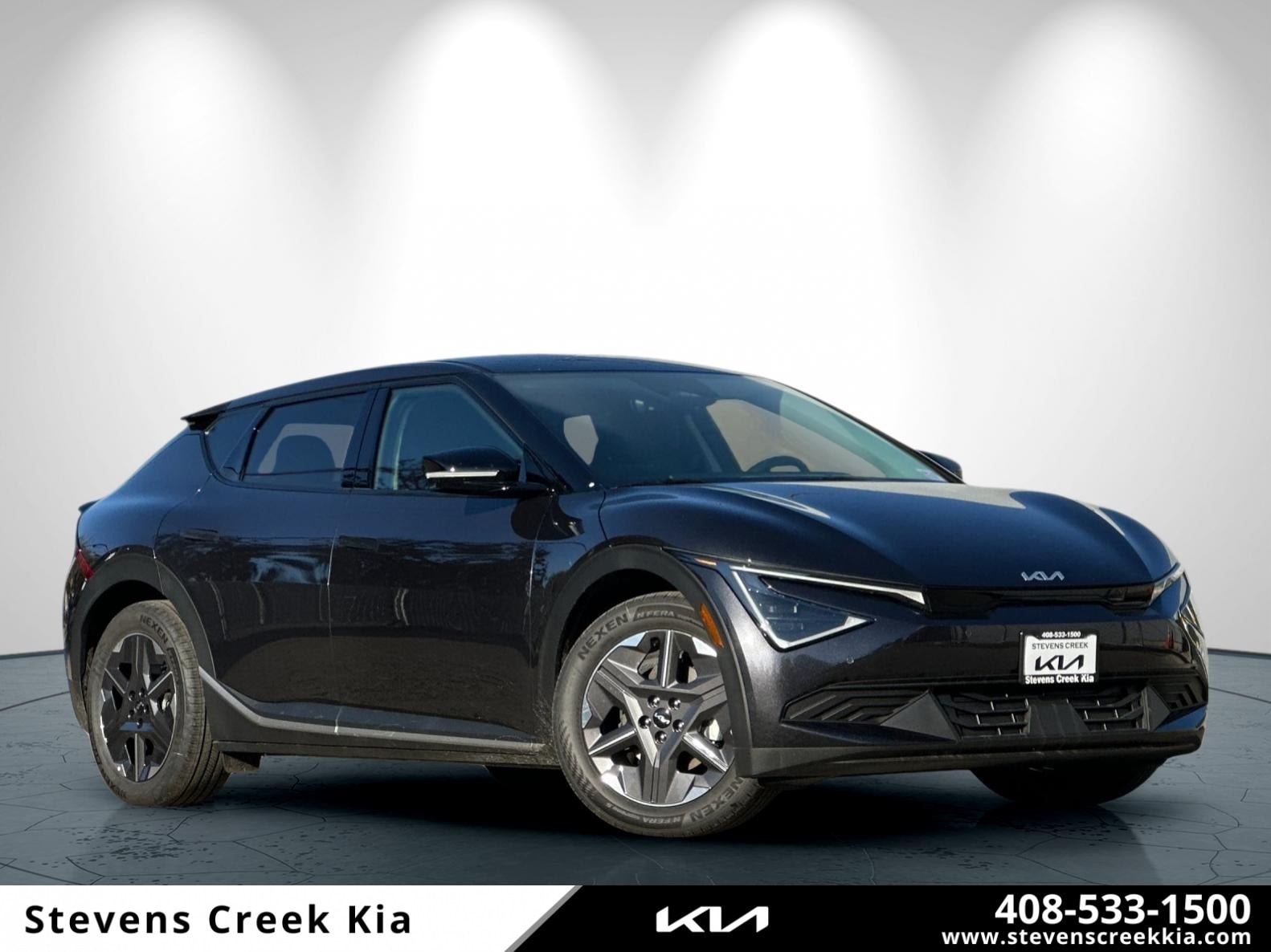 2025 Kia EV6 Light L/R's photo