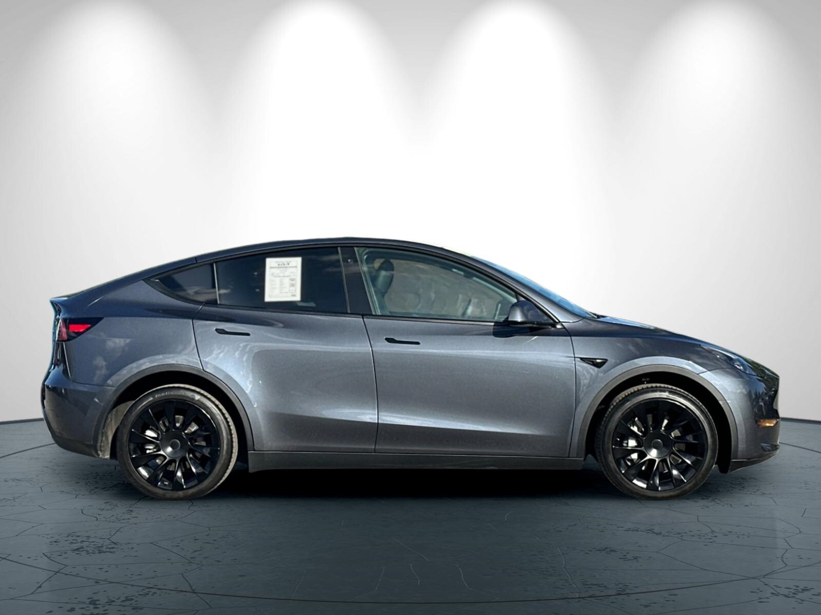 2023 Tesla Model Y Long Range photo 3