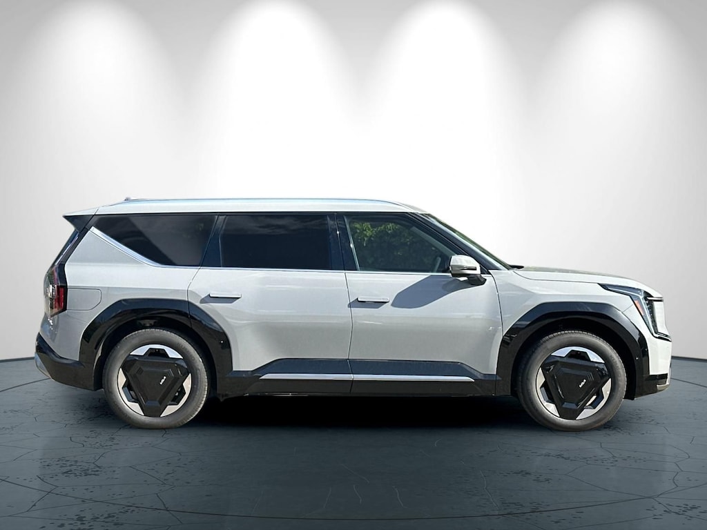 New 2026 Kia EV9 Land SUV