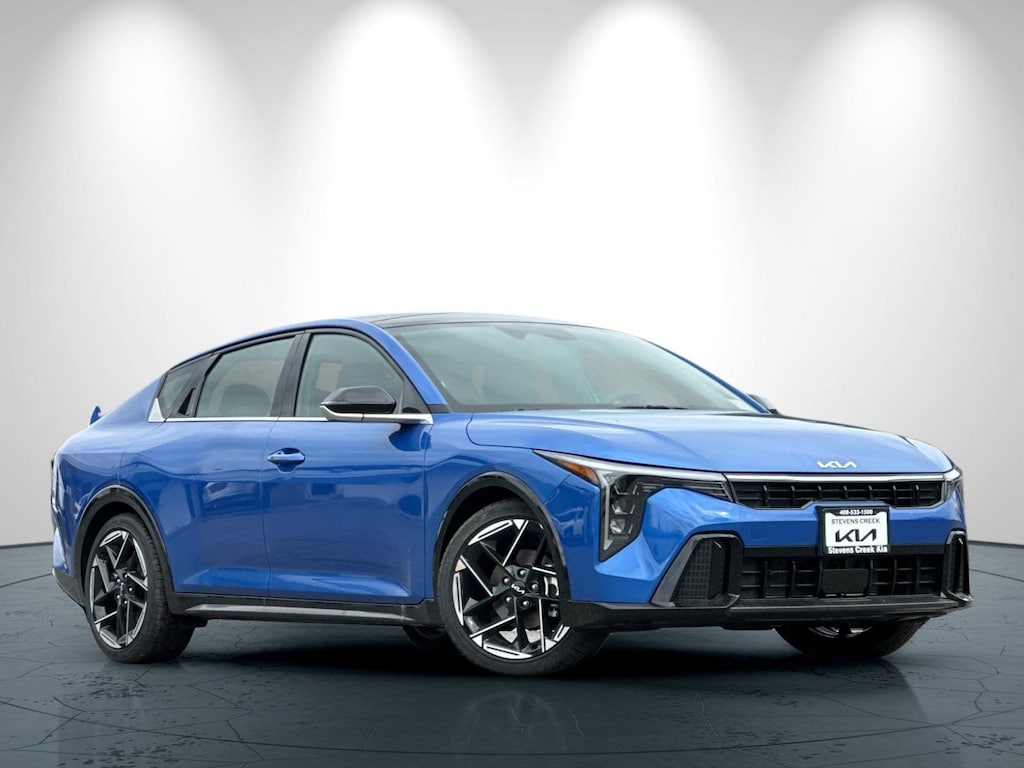 New 2025 Kia K4 GT-Line Sedan