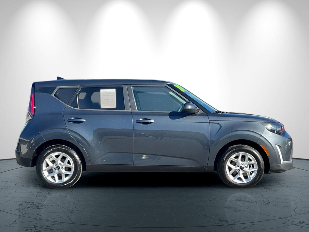 Certified 2024 Kia Soul LX Hatchback