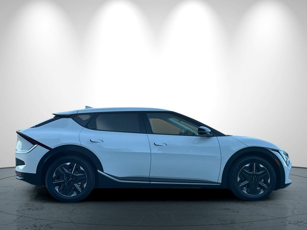 New 2025 Kia EV6 Light Long Range SUV