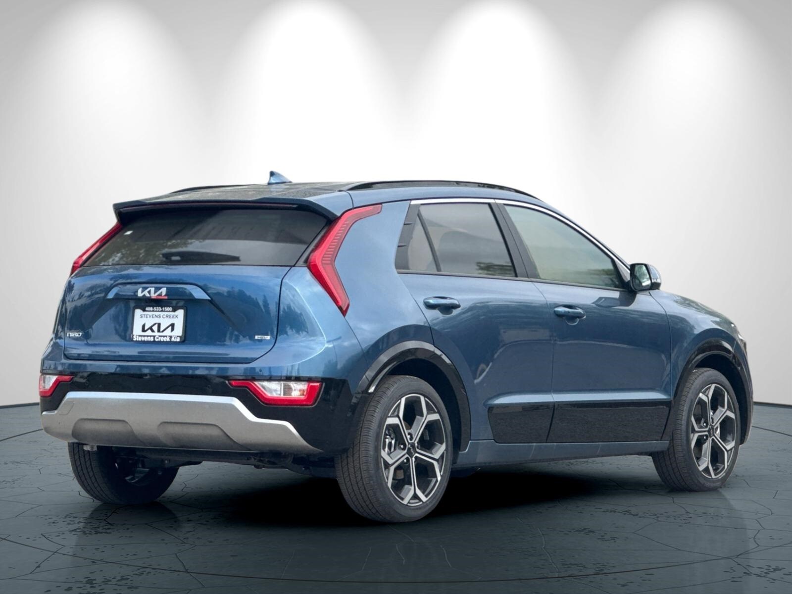2025 Kia Niro EX Touring photo 4