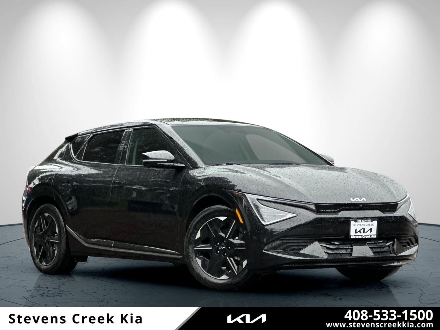 2025 Kia EV6 Wind's photo