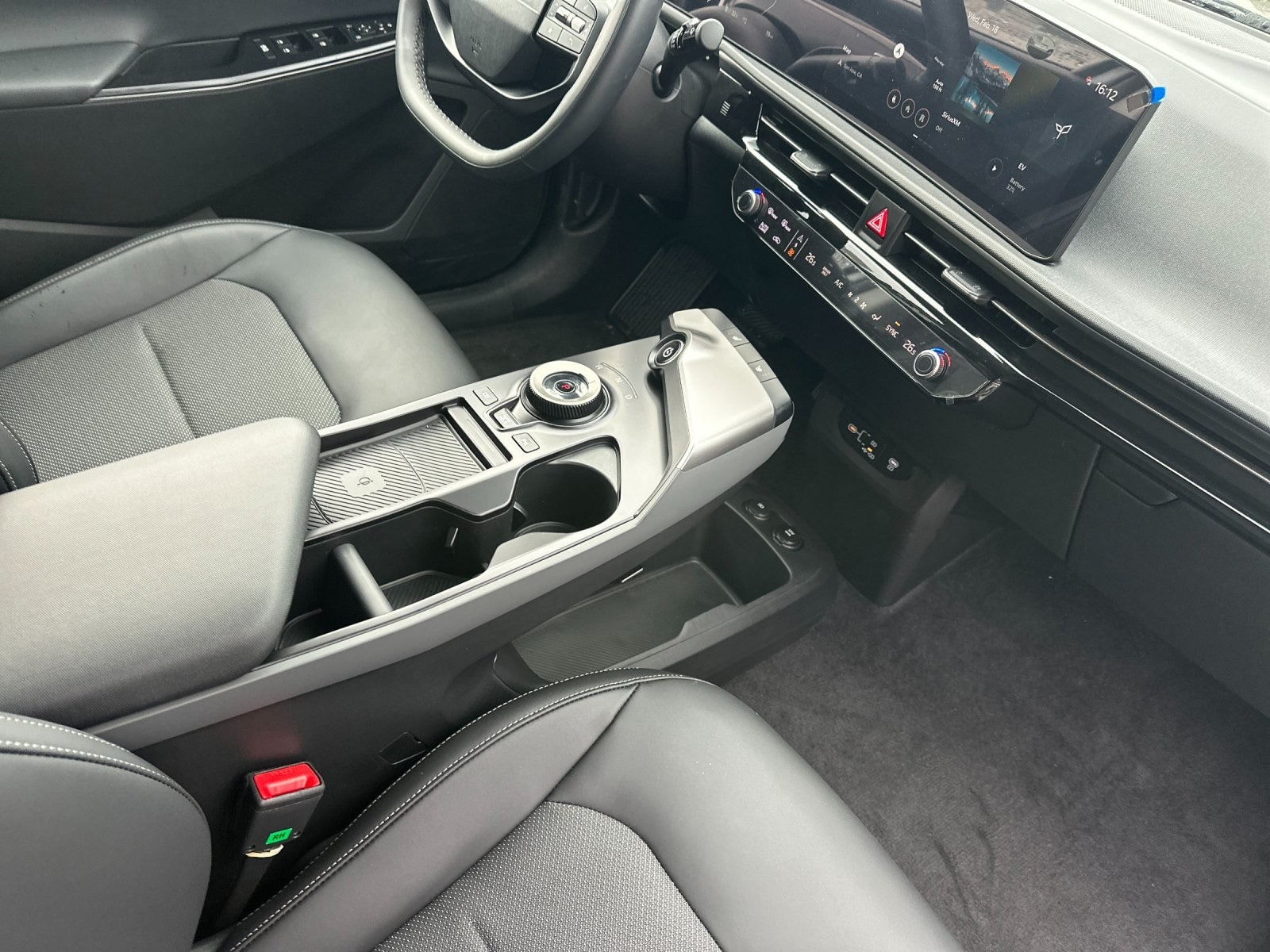 2025 Kia EV6 Light L/R - Photo 16