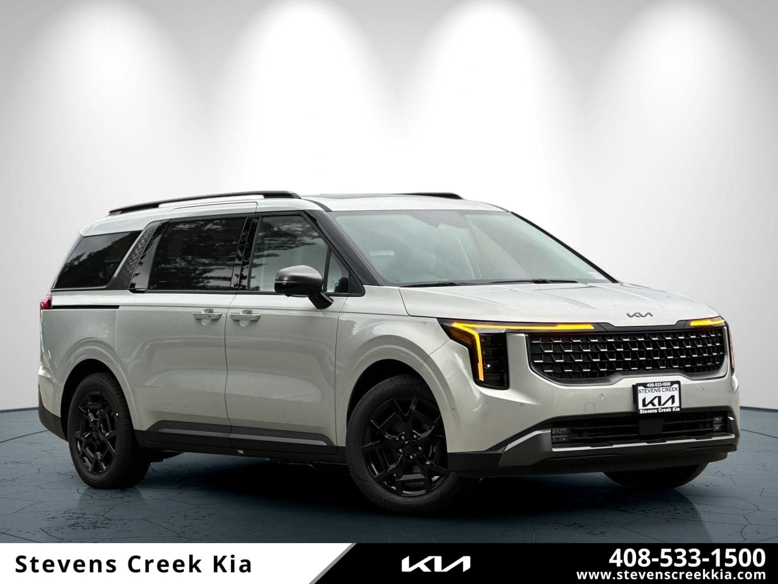 2026 Kia Sedona SX HEV's photo
