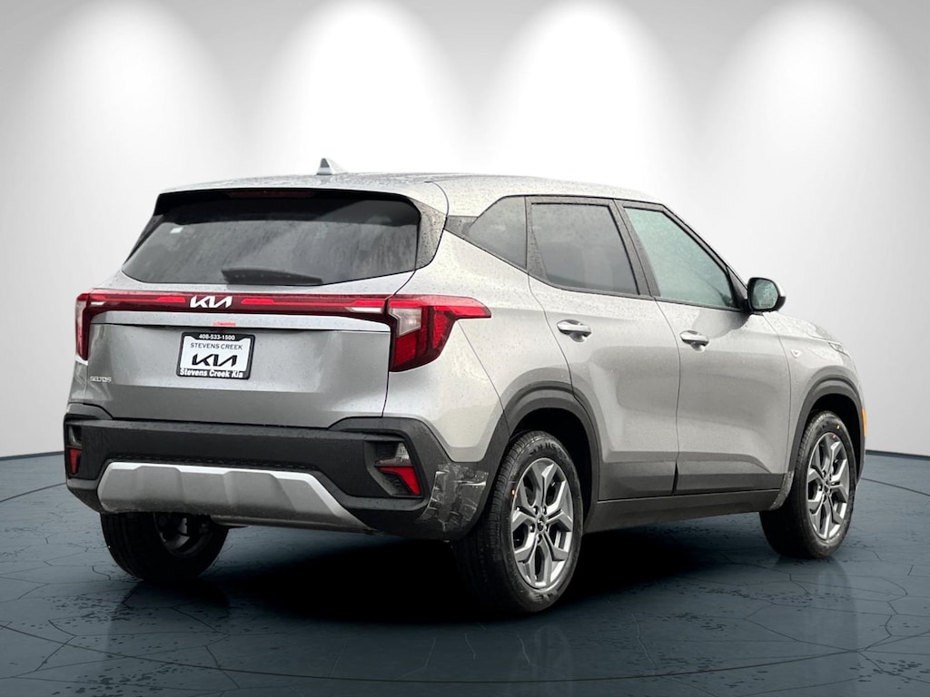 New 2026 Kia Seltos LX SUV
