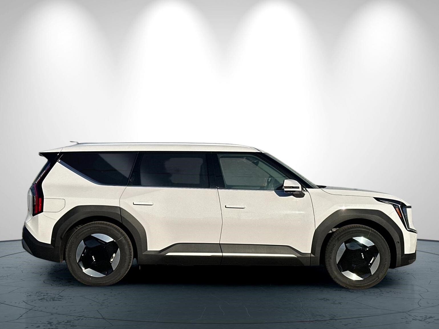 2026 Kia EV9 Wind photo 3