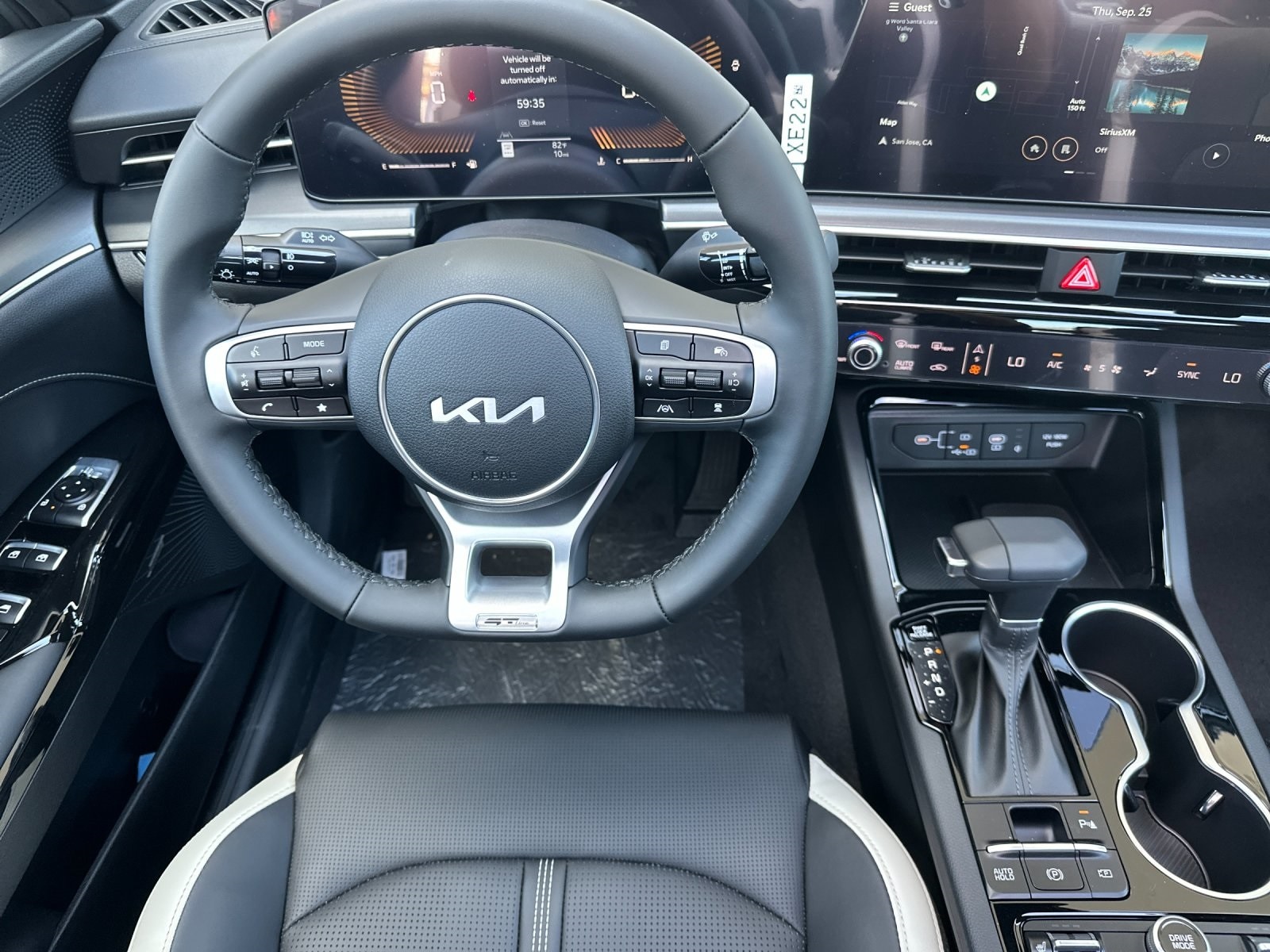 2026 Kia K5 GT-Line - Photo 14