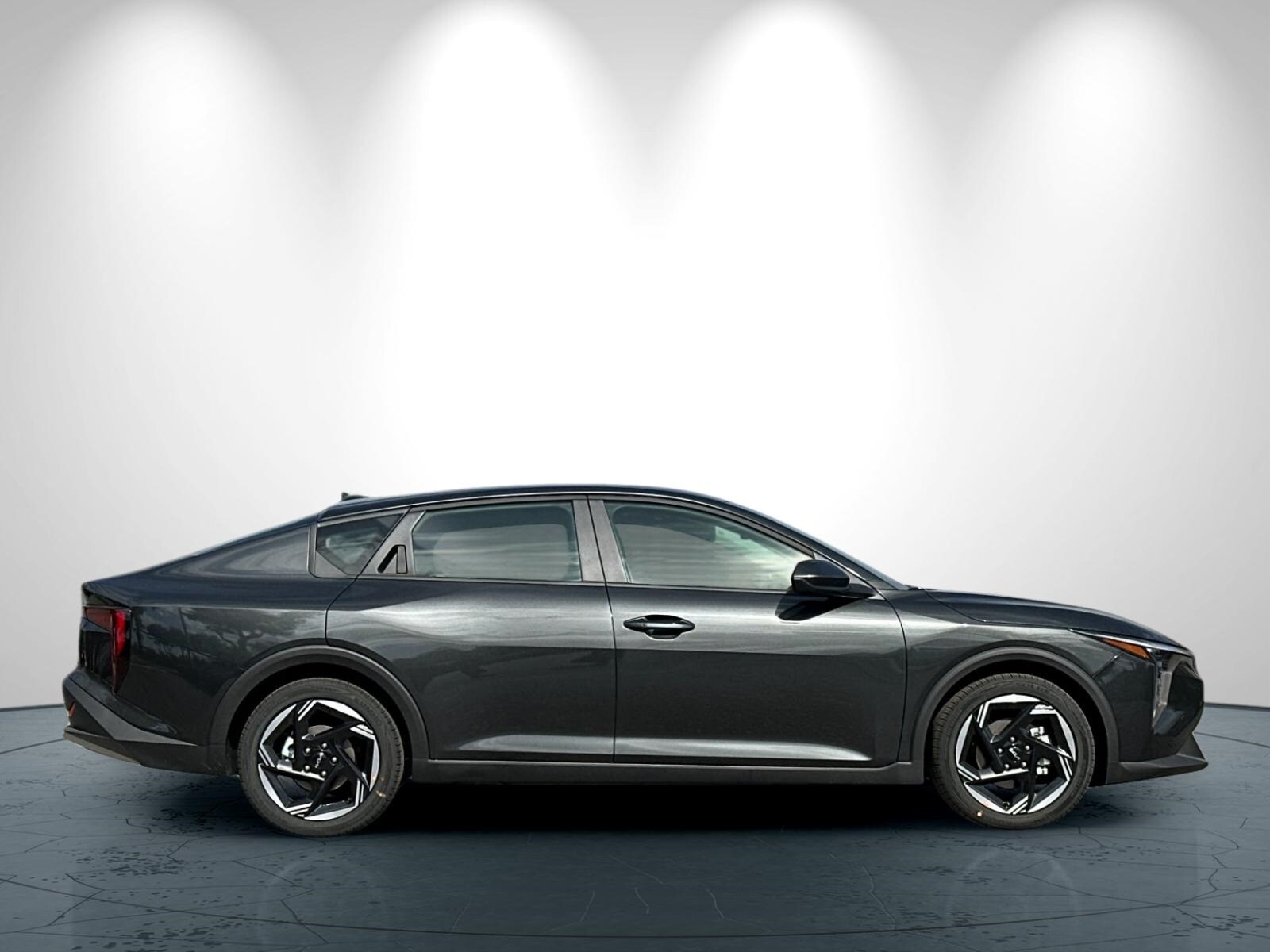 2025 Kia K4 EX photo 3