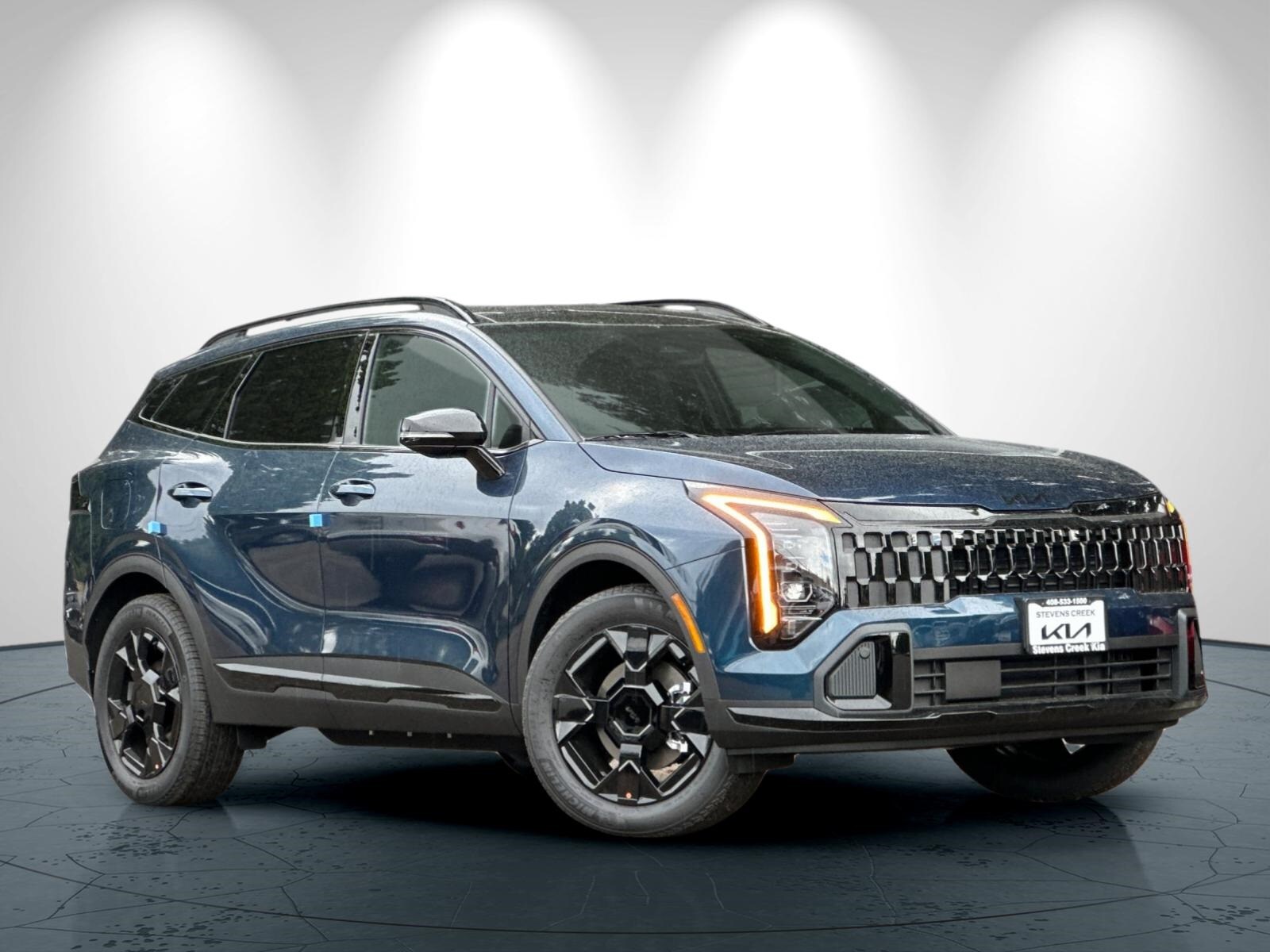 2026 Kia Sportage Plug-In Hybrid X-Line photo 2