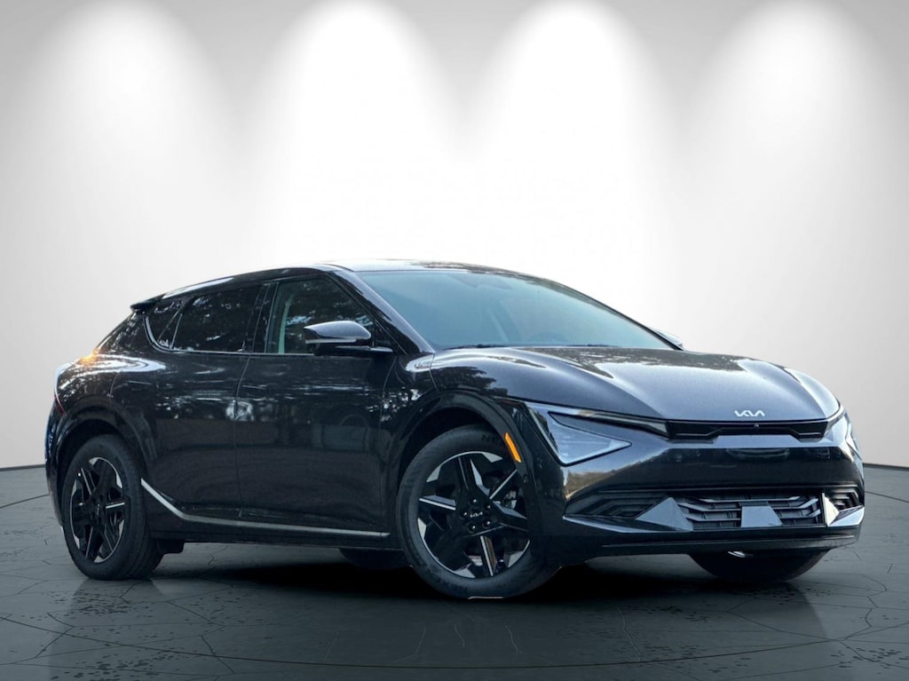 New 2025 Kia EV6 Wind SUV