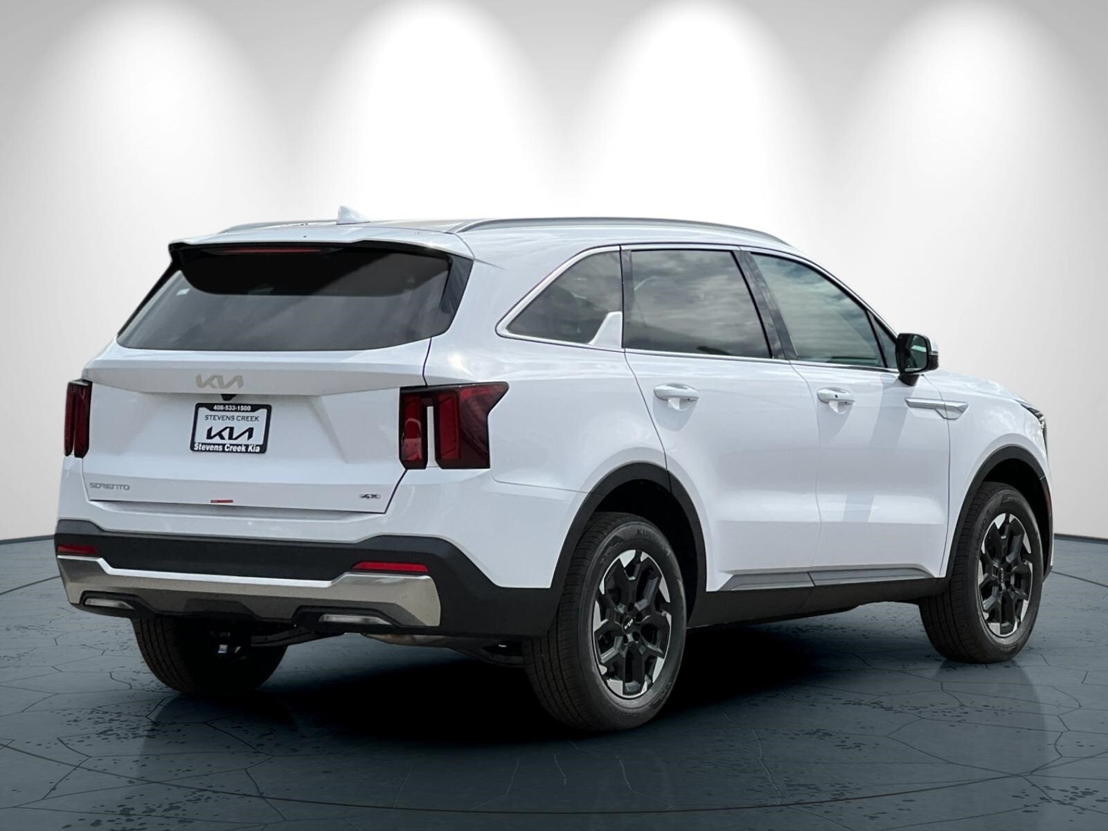 2025 Kia Sorento S photo 4