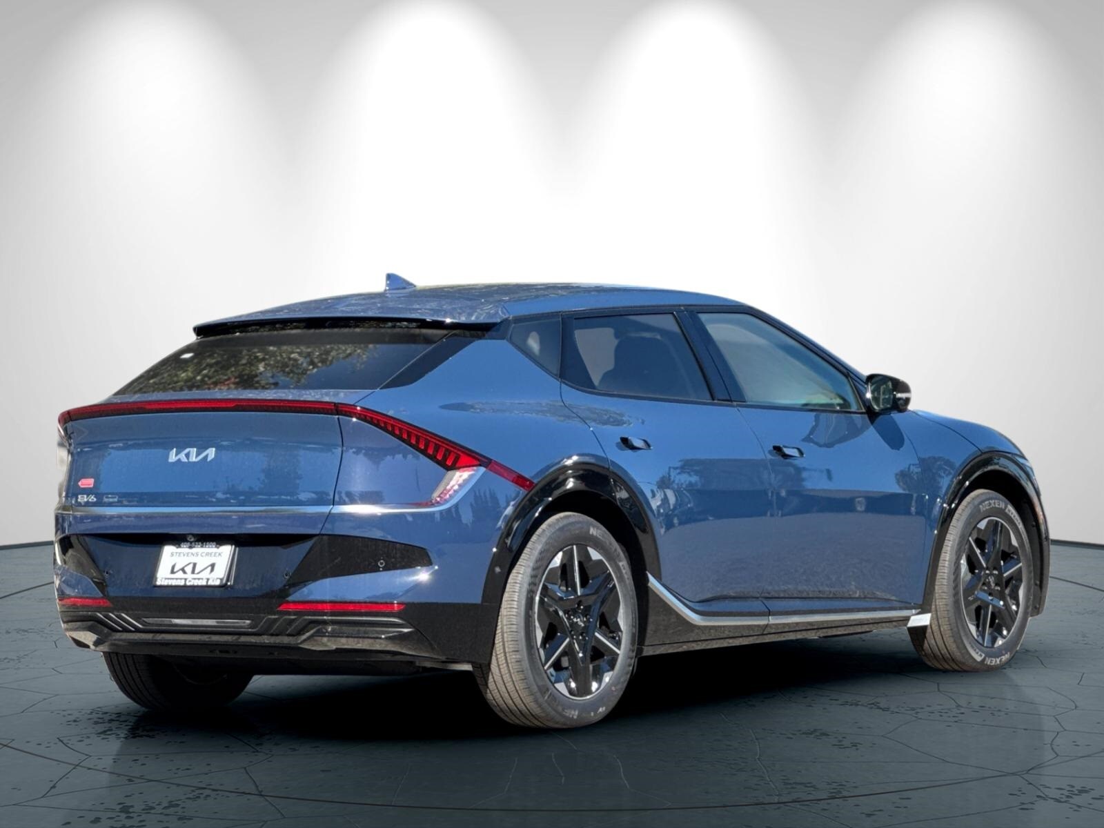 2025 Kia EV6 Wind photo 4