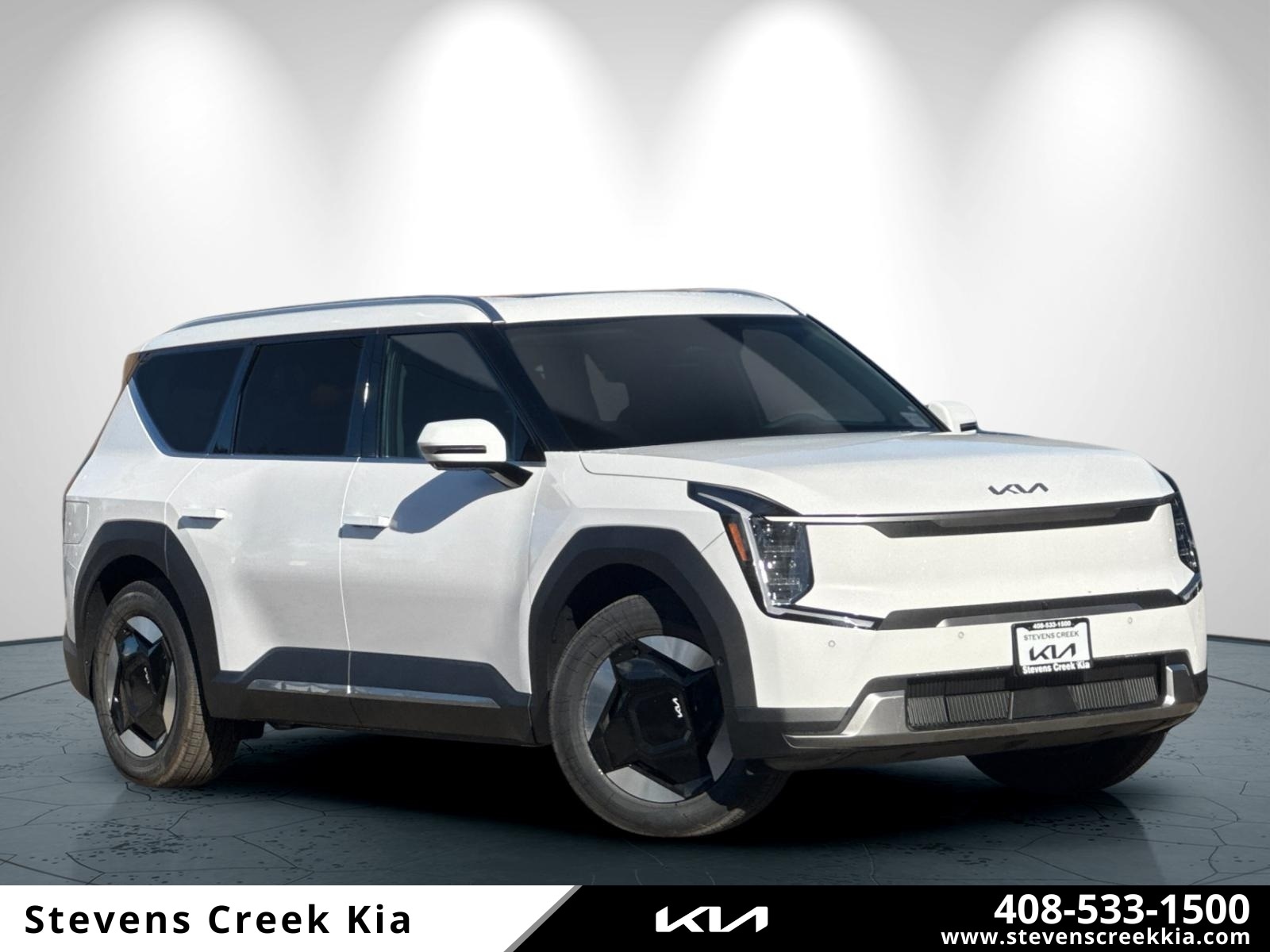 2026 Kia EV9 Wind's photo