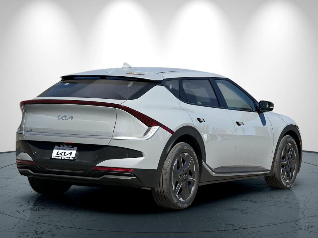 New 2026 Kia EV6 Light Long Range SUV